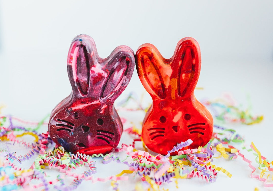 http://art2theextreme.com/cdn/shop/products/Rainbow_crayon_bunny_pair.jpg?v=1676409051