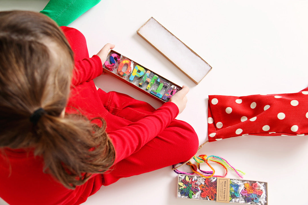 Personalized Christmas Gifts for Kids: Why Parents Fear Their Gifts Aren’t Unique Enough (and How Personalized Crayons Can Help)
