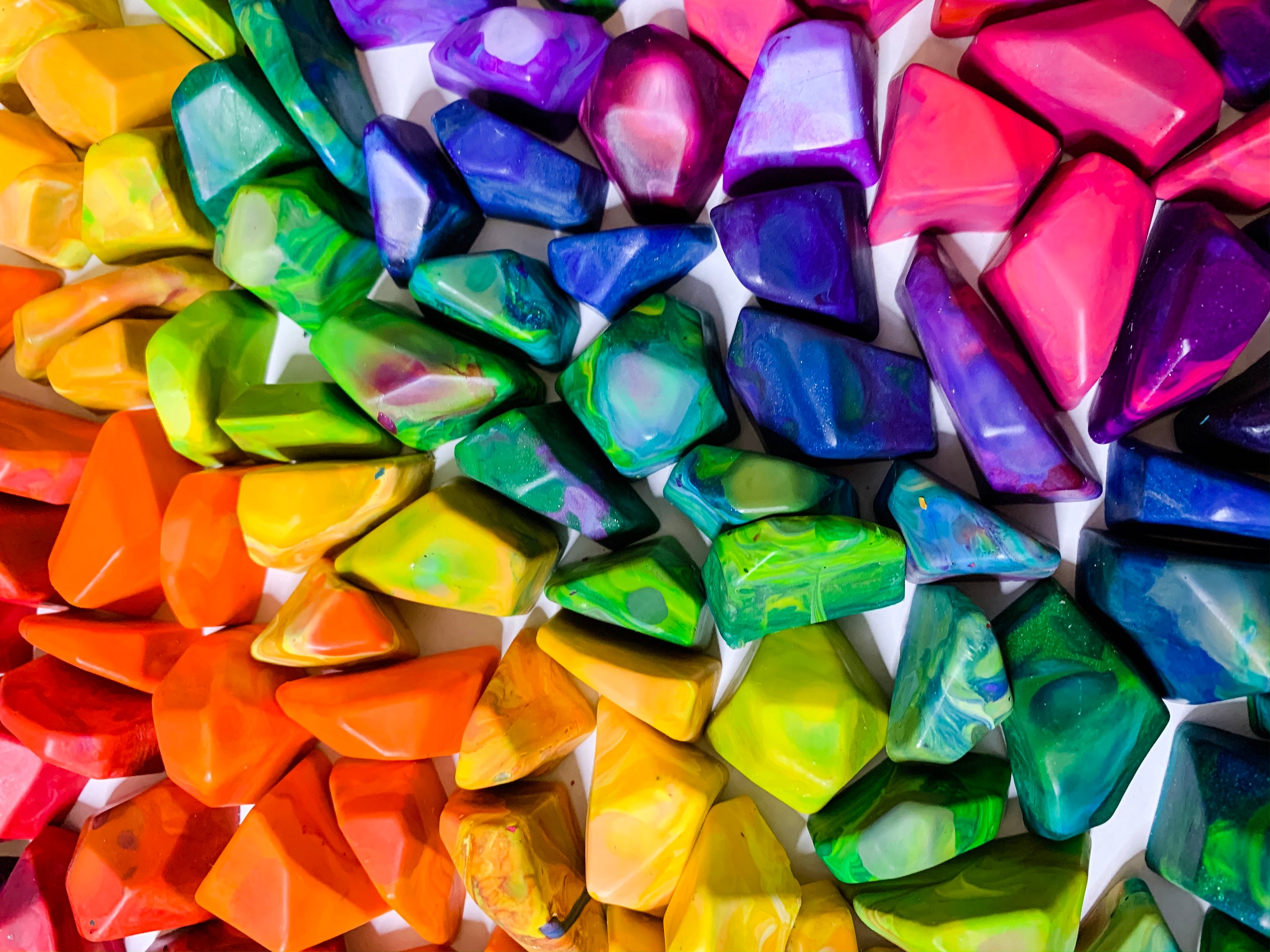 Rainbow Rock Crayons for Kids – Art 2 the Extreme® - The Original ...